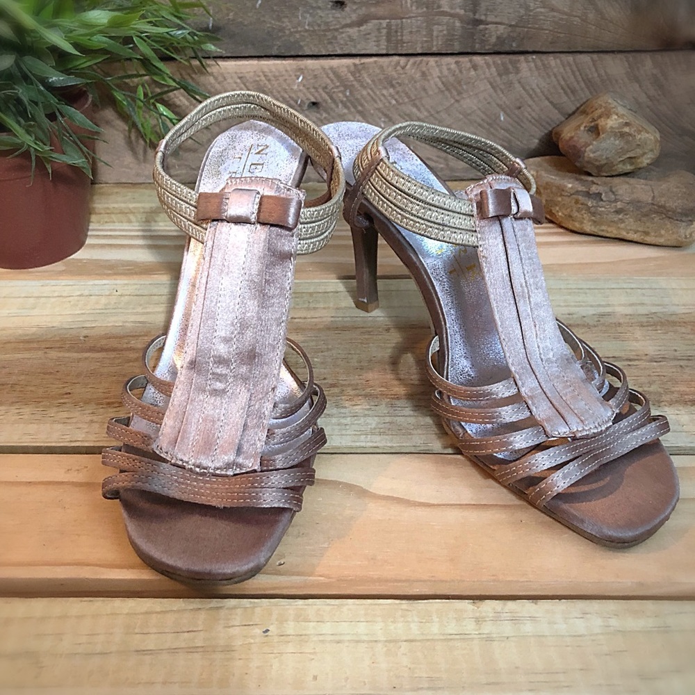 New York Transit champagne colored strappy heel